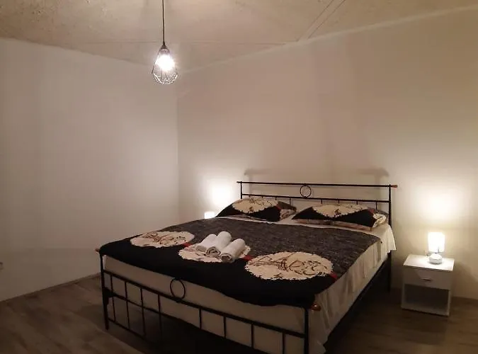 House Ivan * Donji Zemunik