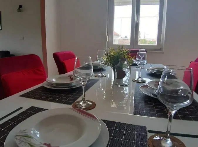 House Ivan Διαμέρισμα Donji Zemunik